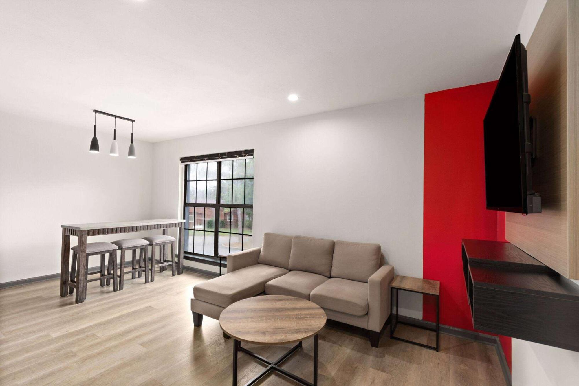 Ramada By Wyndham Studio Suites Ντόθαν Εξωτερικό φωτογραφία
