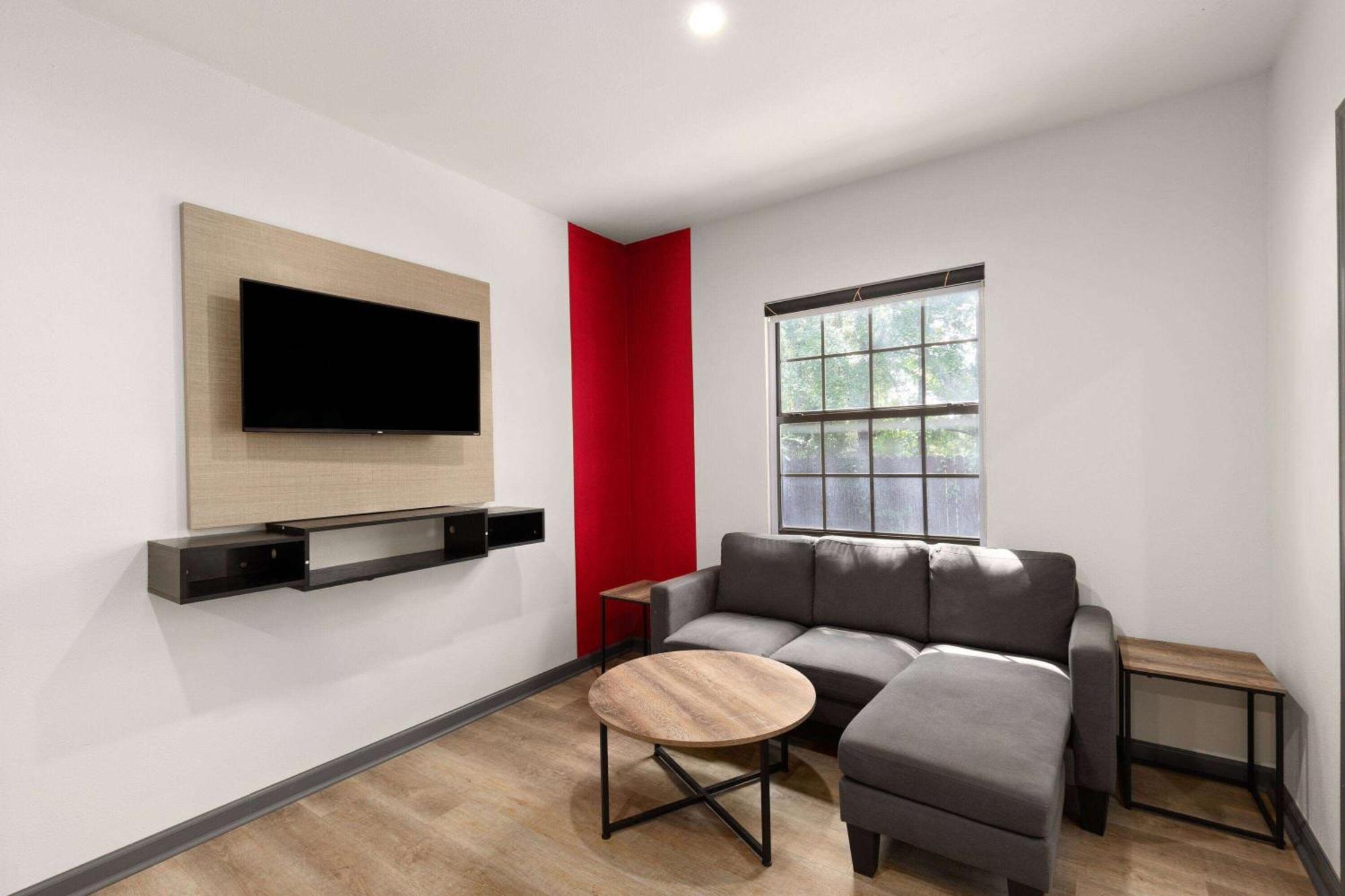 Ramada By Wyndham Studio Suites Ντόθαν Εξωτερικό φωτογραφία