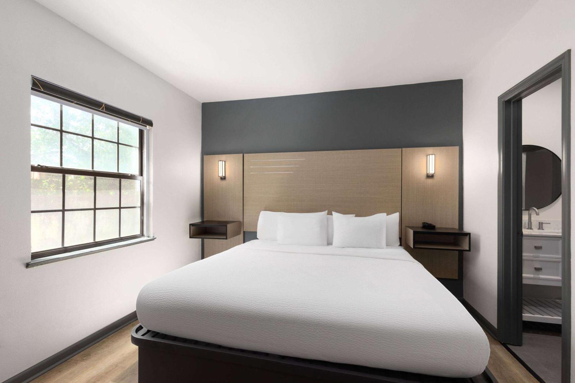 Ramada By Wyndham Studio Suites Ντόθαν Εξωτερικό φωτογραφία
