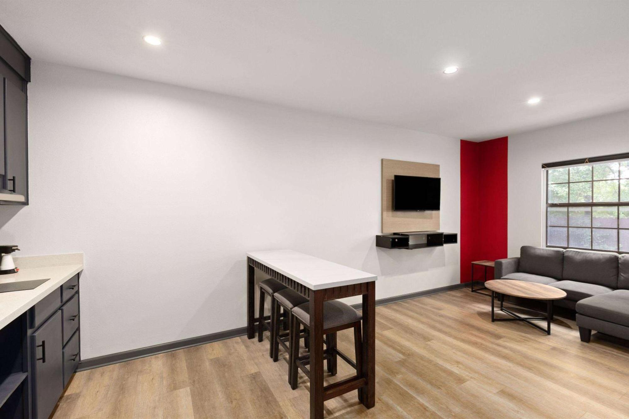 Ramada By Wyndham Studio Suites Ντόθαν Εξωτερικό φωτογραφία